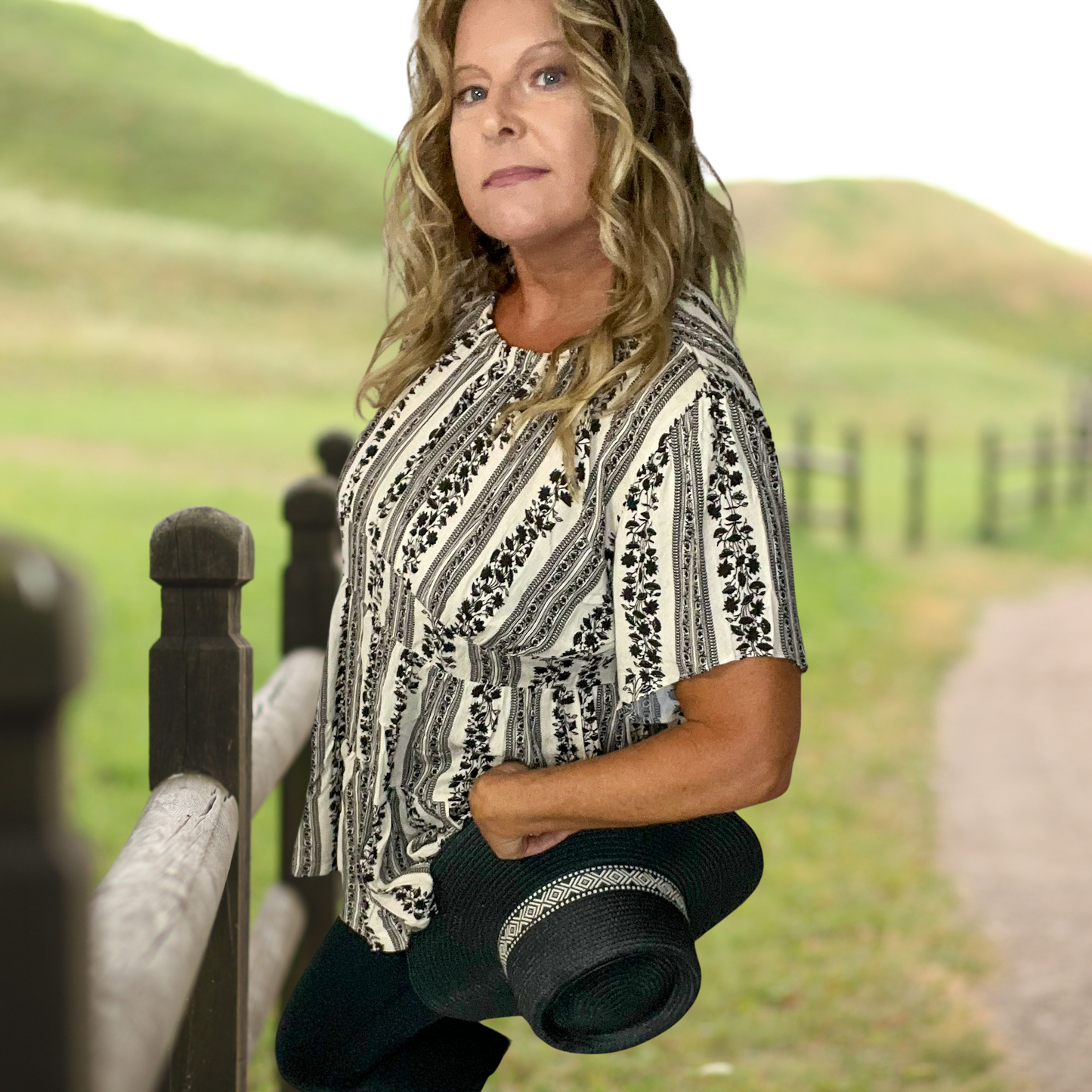 Beach Flow short sleeve round neck relaxed fit tunic top