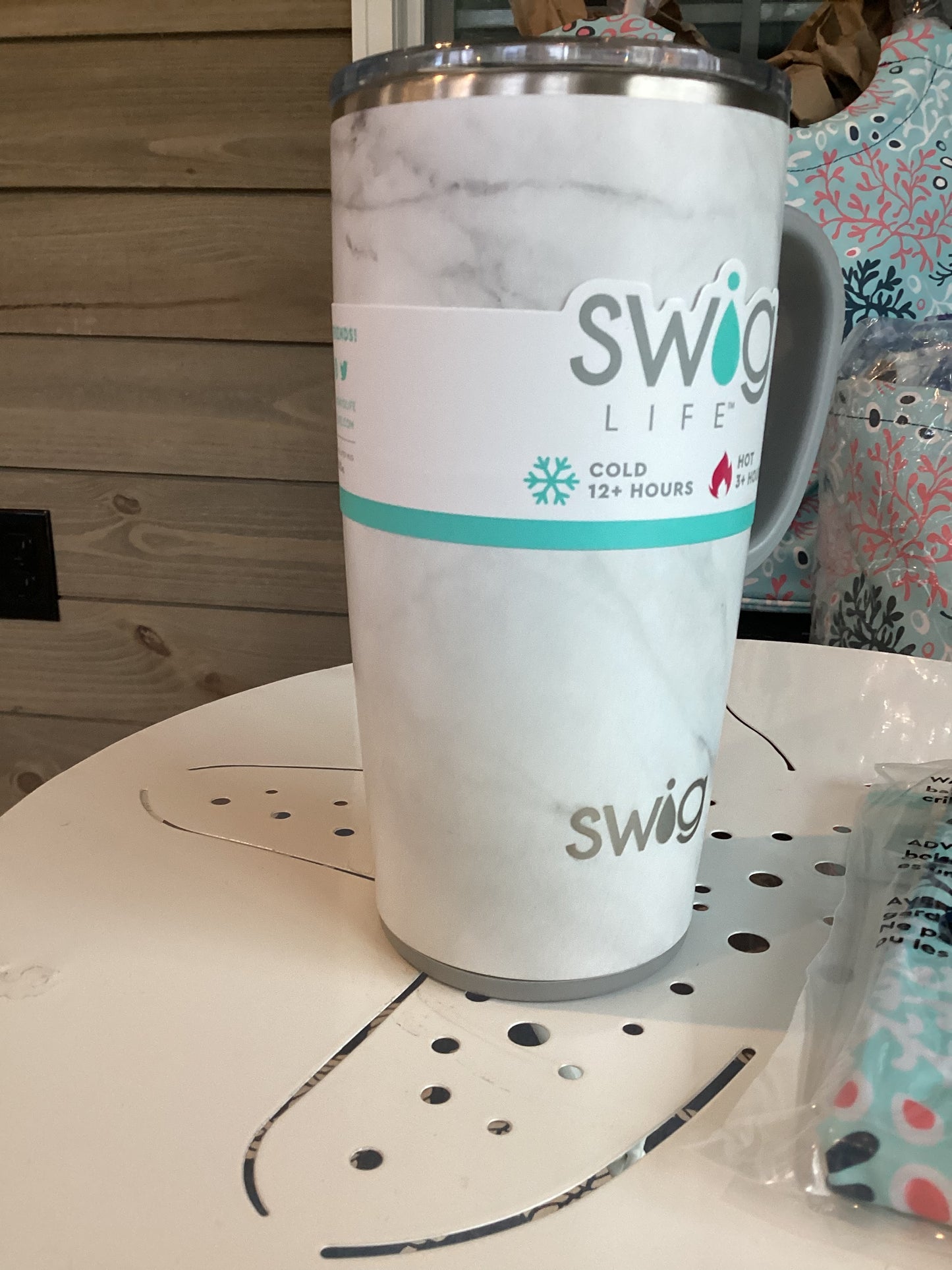 My Swig Life Travel Mug 22OZ - Cottage Beach