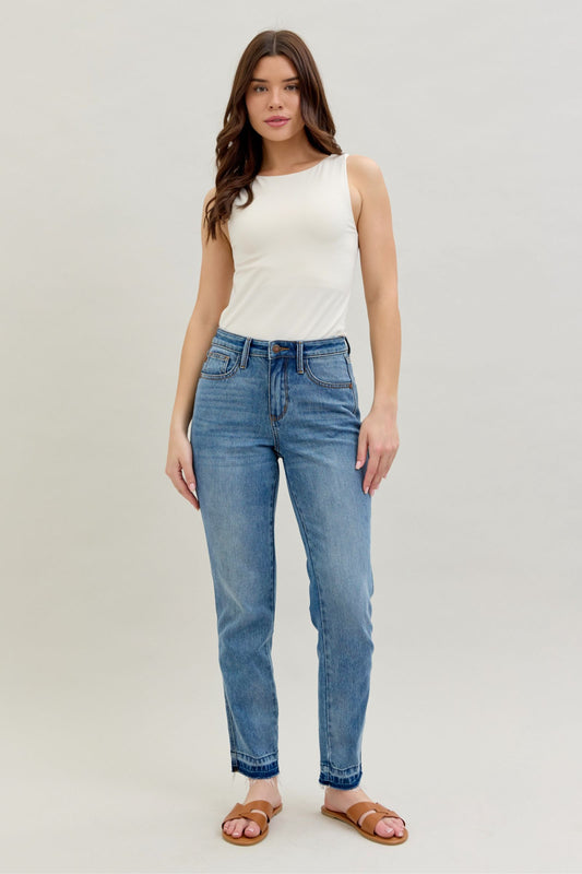 Judy Blue High waisted Frayed Hem Boyfriend Fit